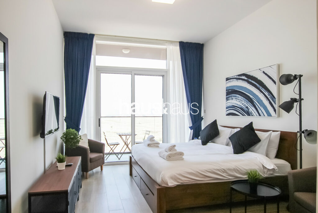 Modern Amenities | Huge Studio | Dubai Skyline view