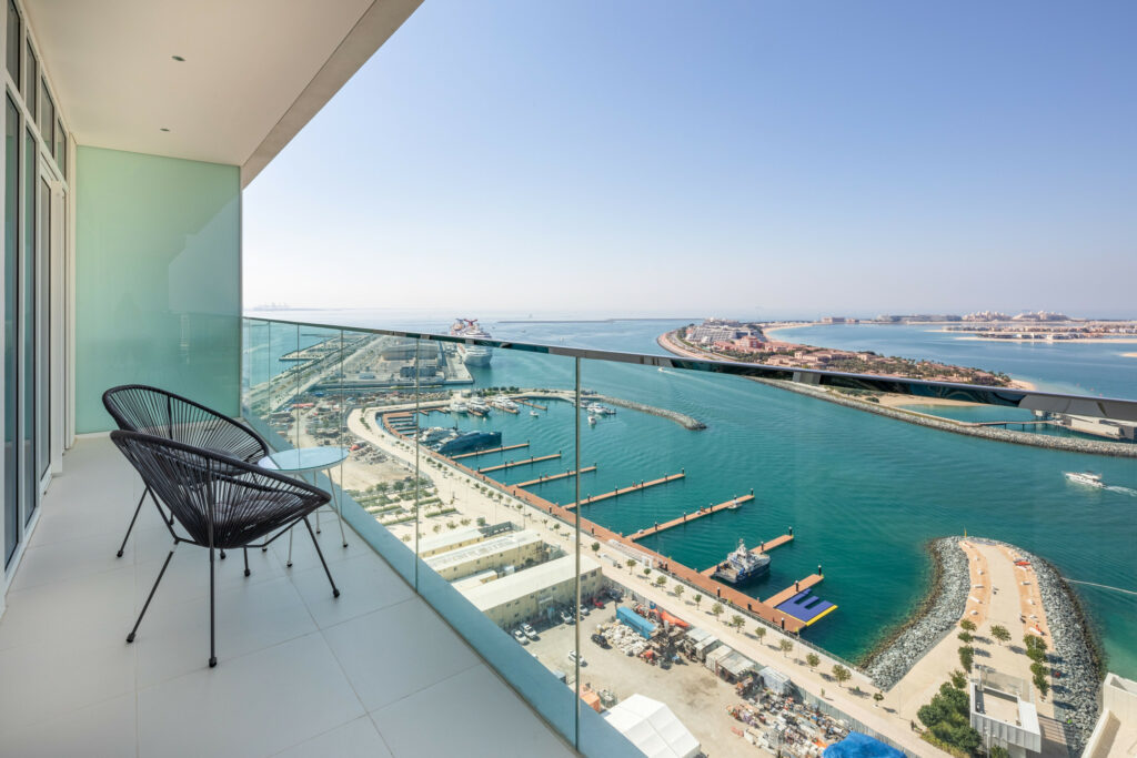 Premium | Beach Access | Contemporary