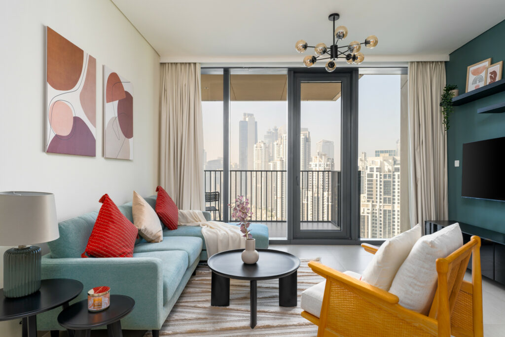 Chic 1BR | Stunning City & Pool View | Central
