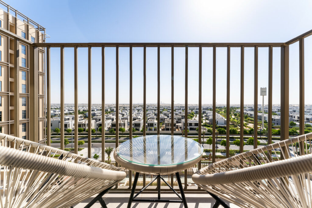 Community & Skyline View | Cosy 2BR