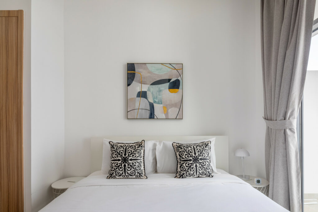 Spacious 1 Bedroom | Pool view | Convenient area