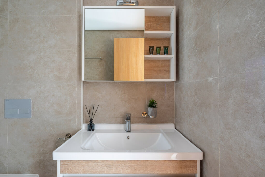 Spacious 1 Bedroom | Pool view | Convenient area