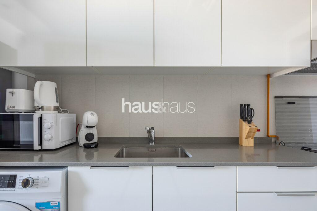 Contemporary | Skyline Views | Great Facilities