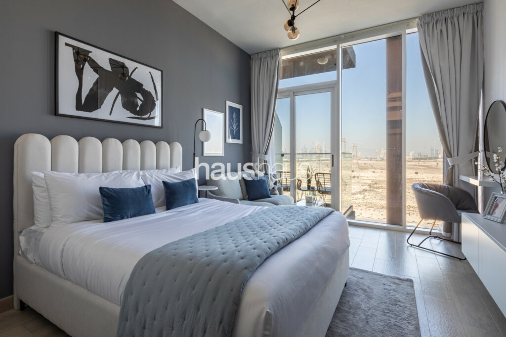 Contemporary | Skyline Views | Great Facilities