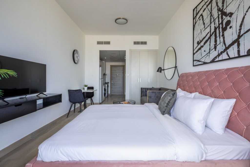 Charming Skyline View | Studio | Cosy