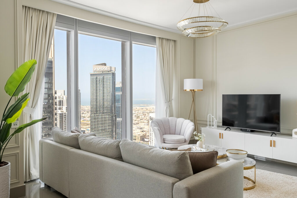 Luxurious | Higher Floor | Dazzling City Views