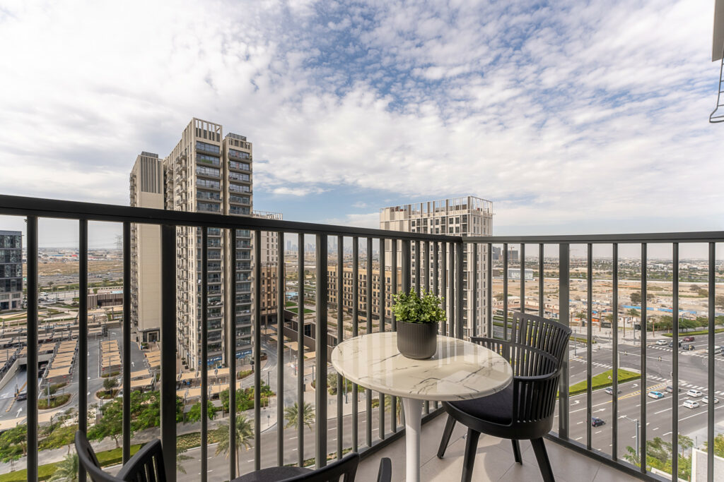 Beautiful Skyline | Community View | Deluxe Suite