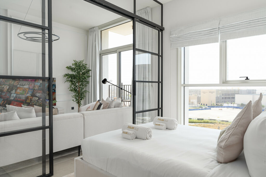 Cosy 2 BR | Chic City Lifestyle | Fully Fitted