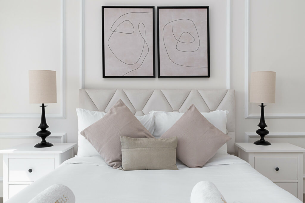 Cosy 2 BR | Chic City Lifestyle | Fully Fitted