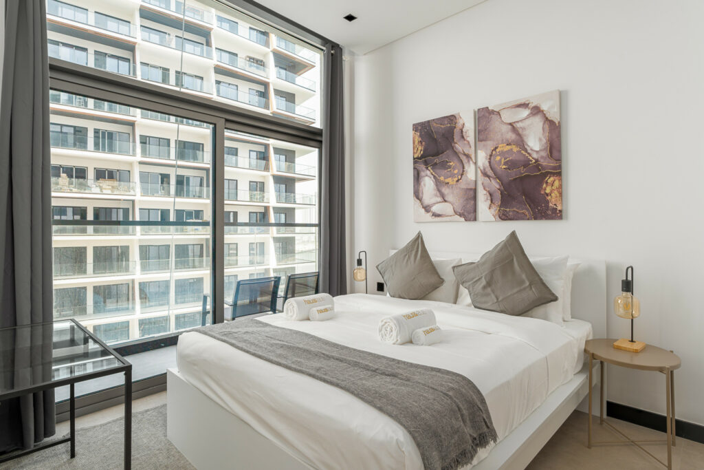 Stunning Dubai Canal View | Fabulous Amenities