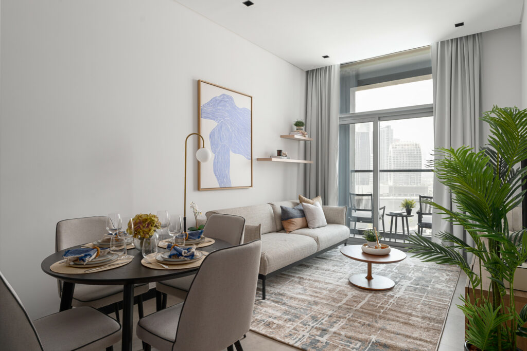 Deluxe 1 BR | Burj Khalifa & Dubai Canal View