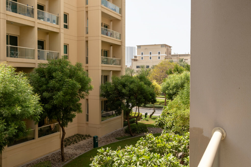 Fully Upgraded | Tranquil 1 BR | Open Greenspace