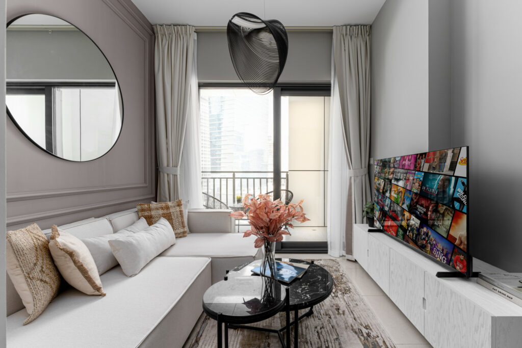 Dubai Canal View | Tastefully Furnished | Deluxe