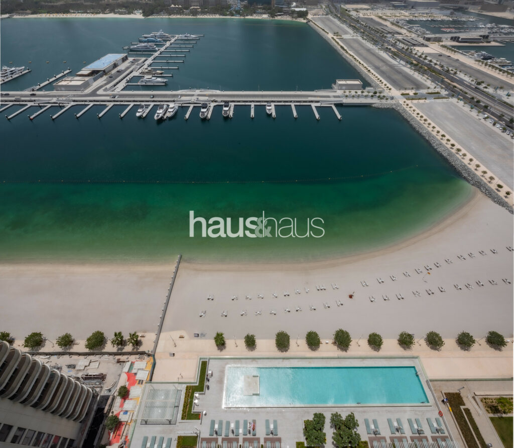 Beachfront | Deluxe | Spectacular