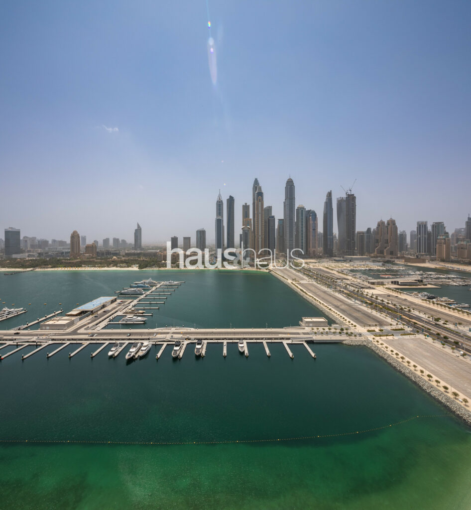 Beachfront | Deluxe | Spectacular