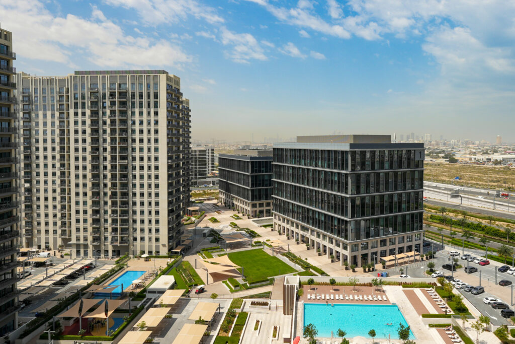 Stylish | Beautiful Neighbourhood | Near Park