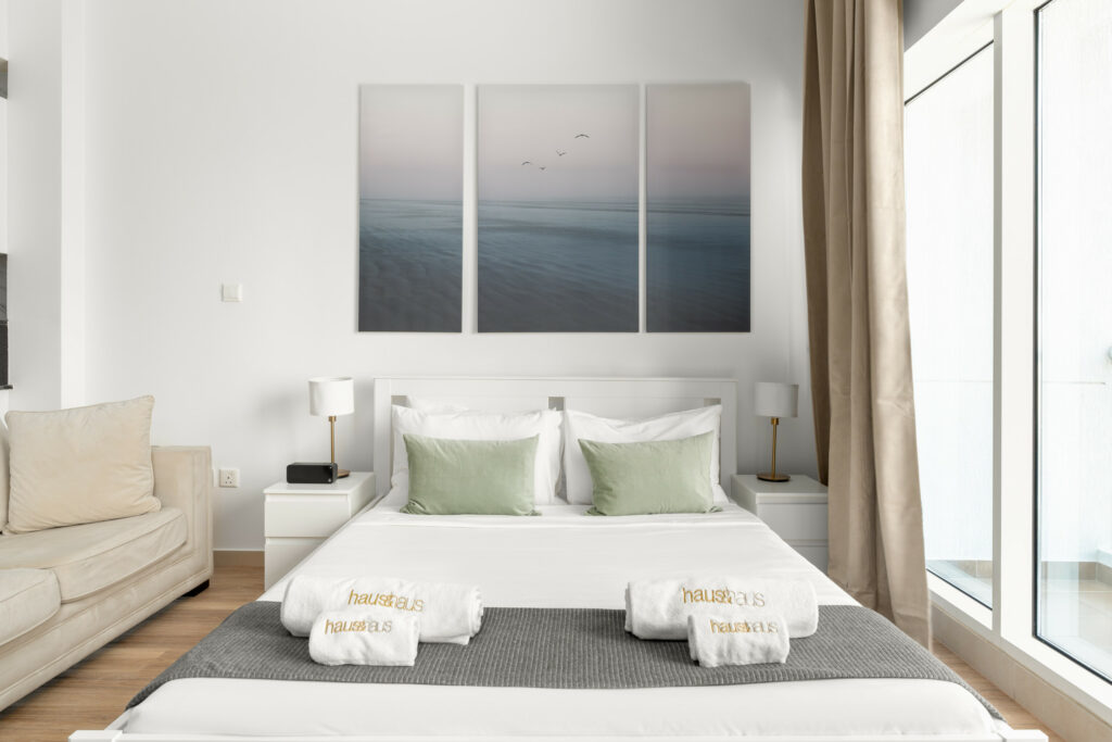 Near to Dubai Mall | Contemporary | Well-connected