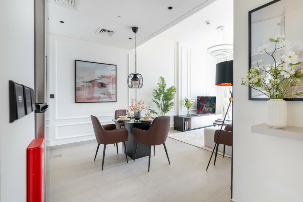 Near Mall | Well-Appointed Furnishings | Deluxe