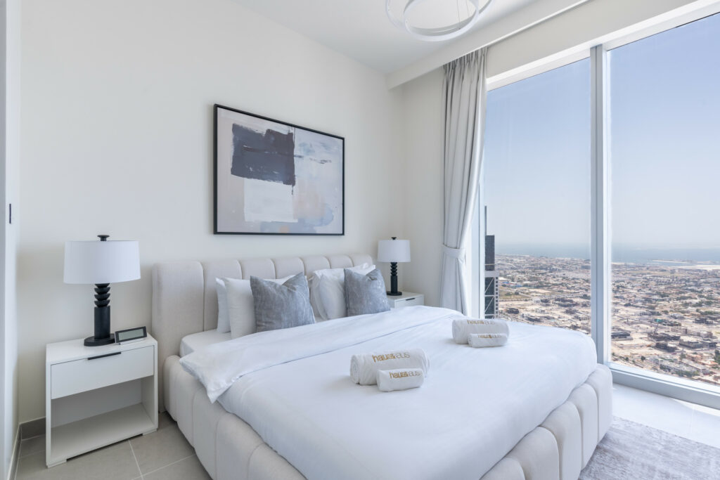 Sweeping Views of Sea and City Skyline | Prime