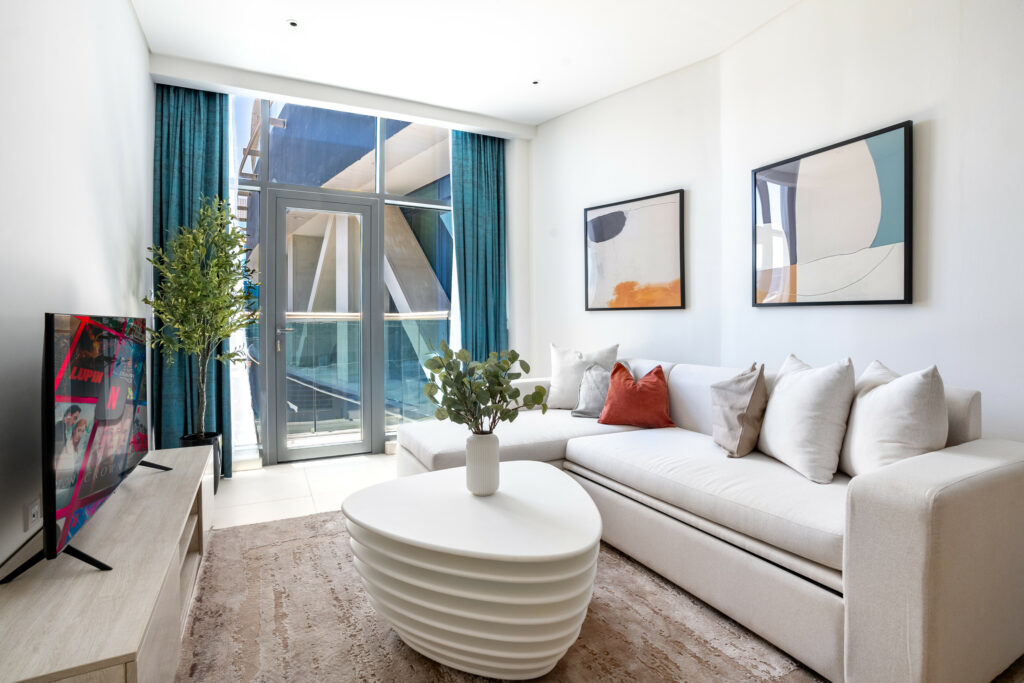 Direct Beach Access | Hotel Facilities| Sleeps 3