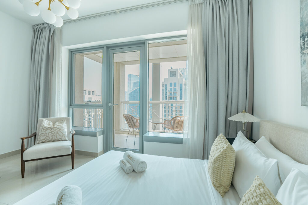 Contemporary | Bright | Lovely City Views