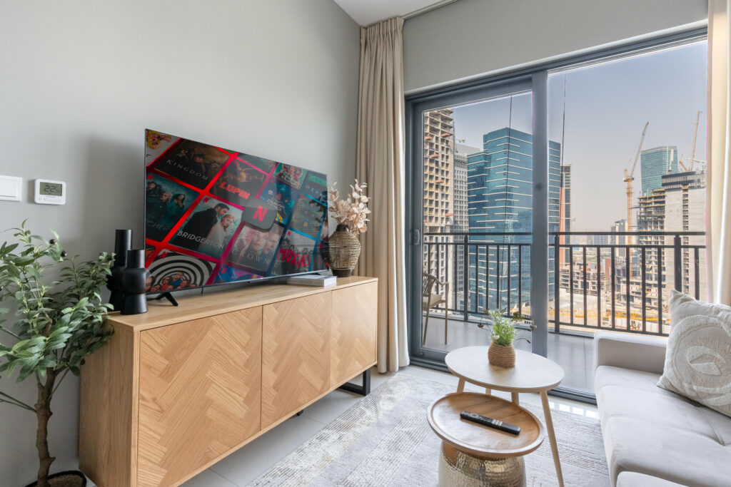 Stylish | Modern Amenities | Canal View