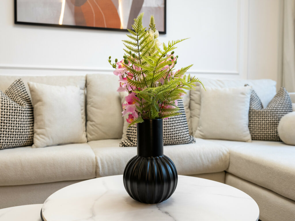 Exquisite Furnishing | Modern | Great Community