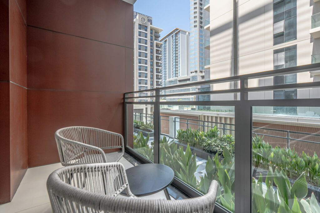 Newly Furnished | Upgraded Kitchen | Near Park