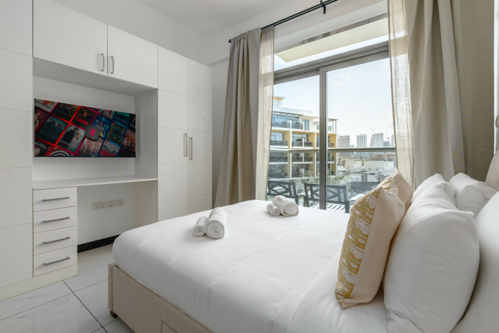 Beautiful Pool View | Next to Circle Mall | Charming