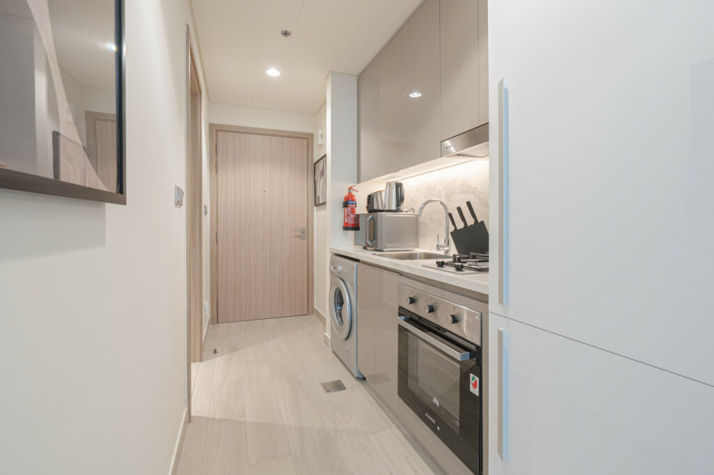 Stylish & Cosy | Newly Furnished | Great Amenities