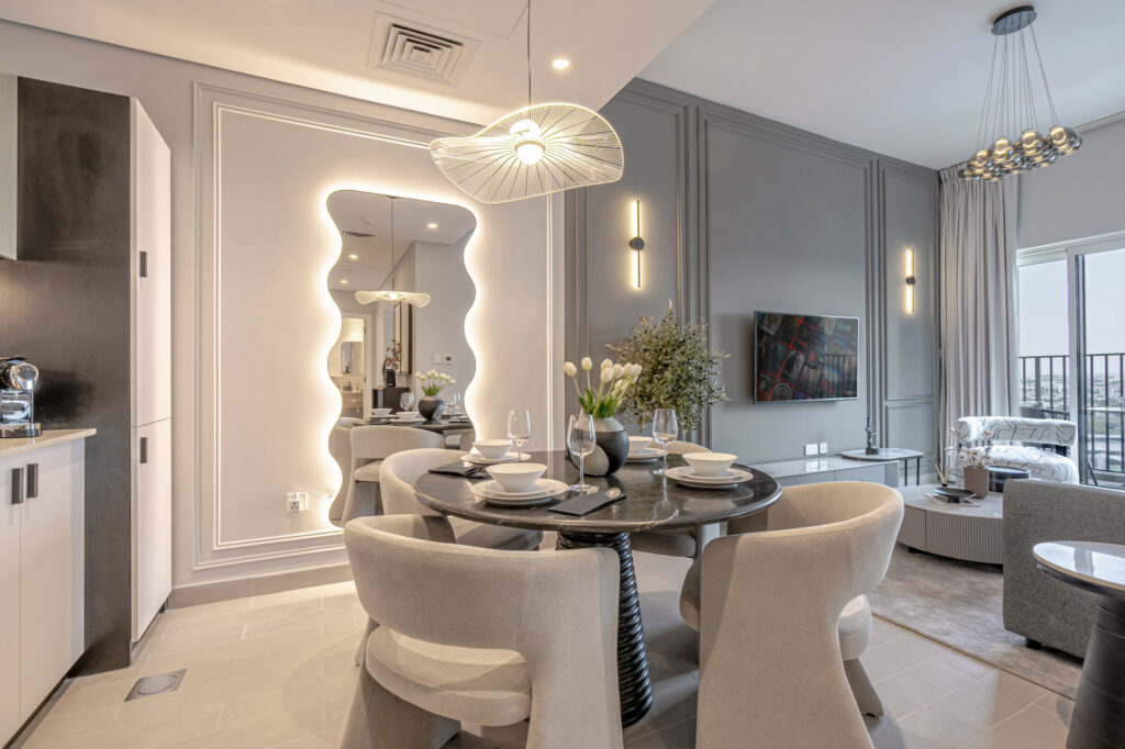 Luxurious 2BR | Pool and Golf Course View