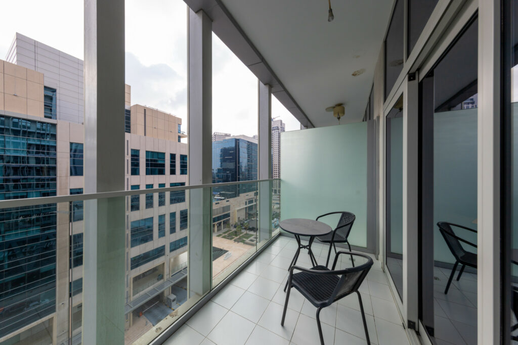 Elegant | Few Mins Away from Burj Khalifa | Cosy