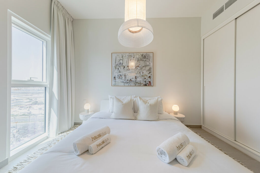 Contemporary 1BR | Lovely Community & Facilities