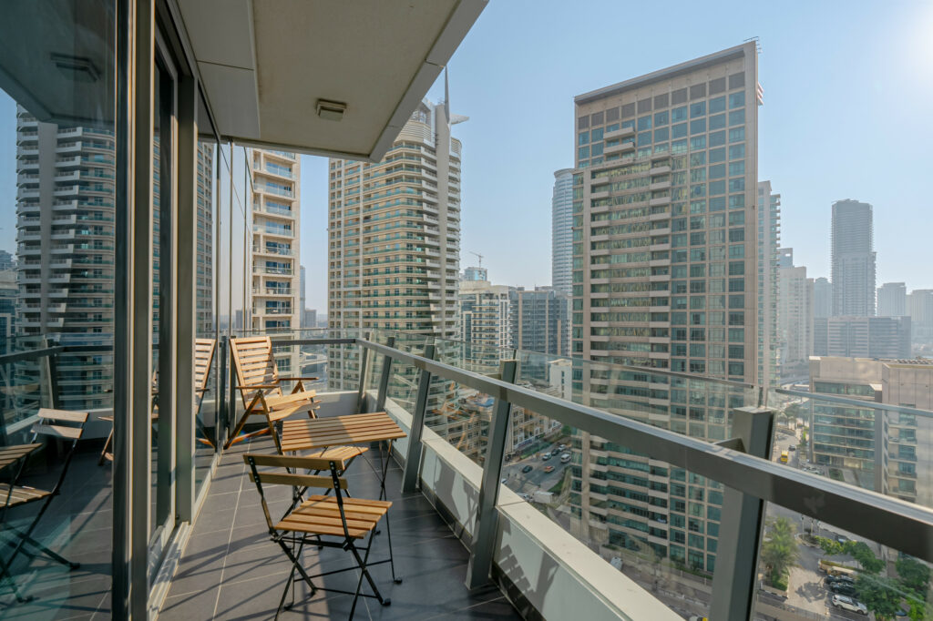 Contemporary 1BR | Sleeps 4 | Central