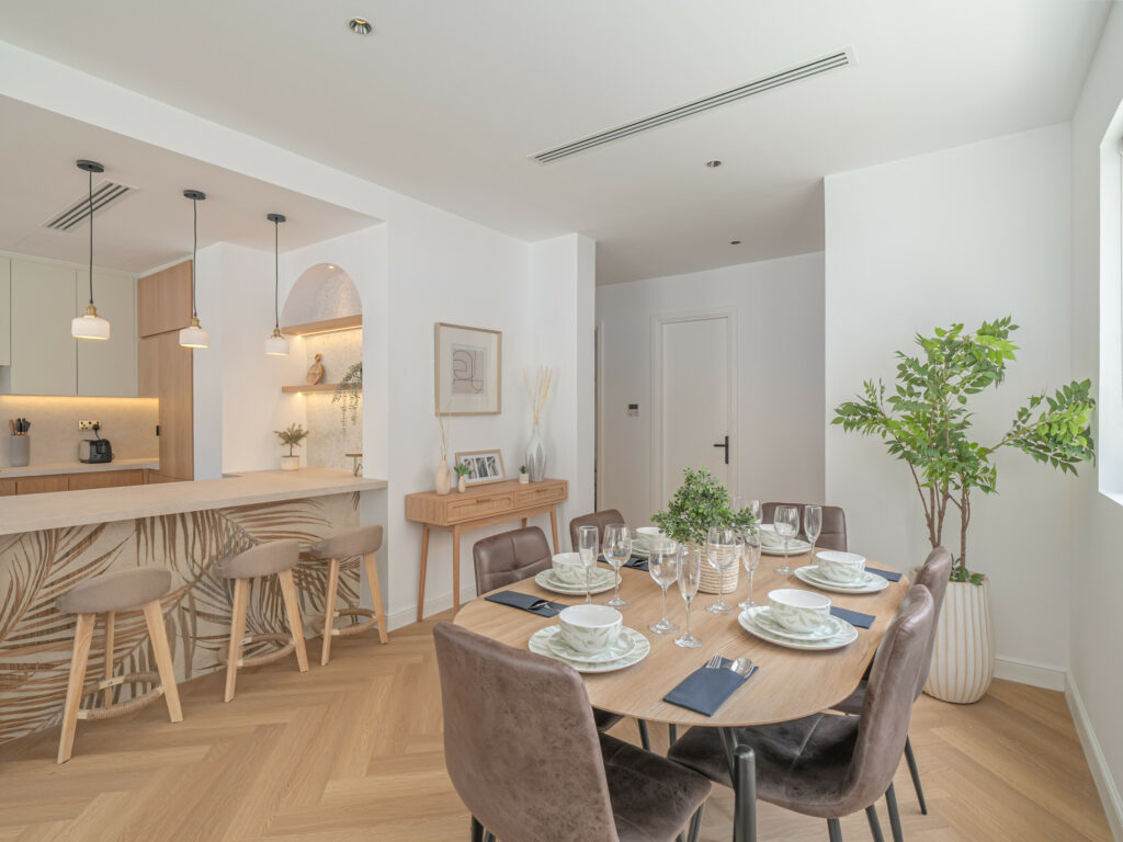 Fully Renovated | Garden and Pool | Brand New