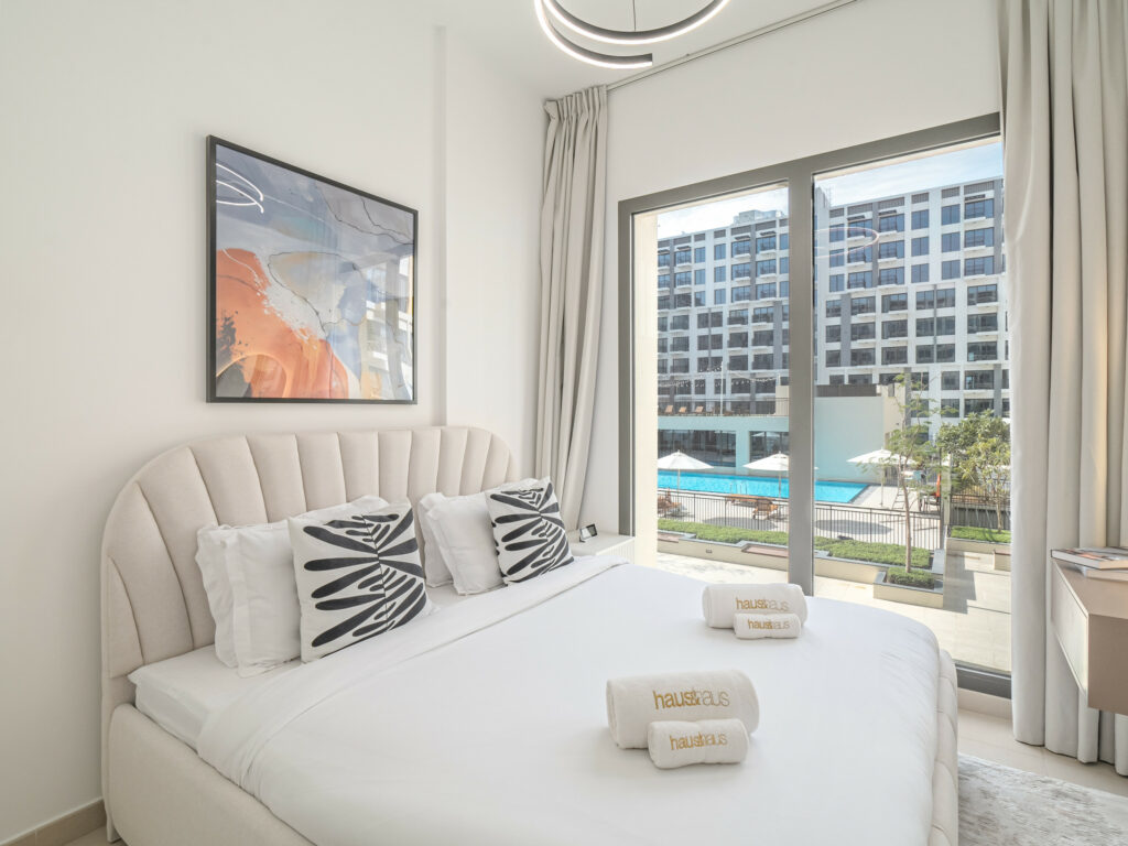 Chic 1BR | Near Park | Great Amenities