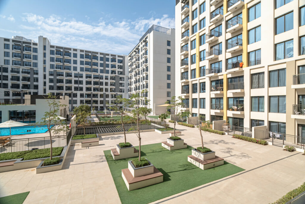 Chic 1BR | Near Park | Great Amenities