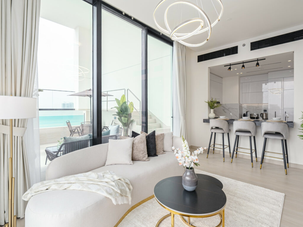 Sophisticated | Spacious Balcony | Private Pool