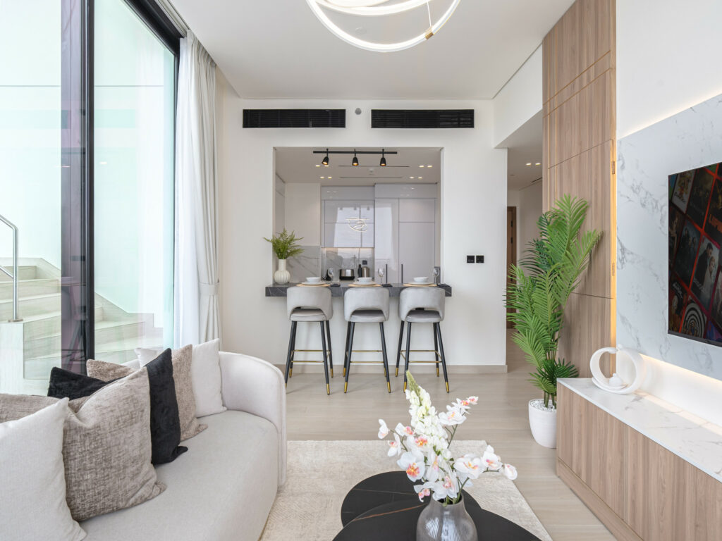 Sophisticated | Spacious Balcony | Private Pool