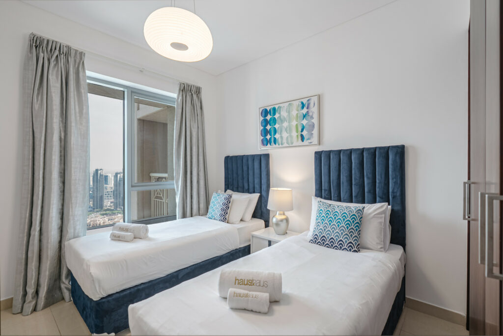 Burj Khalifa View | Spacious 3BR | Central