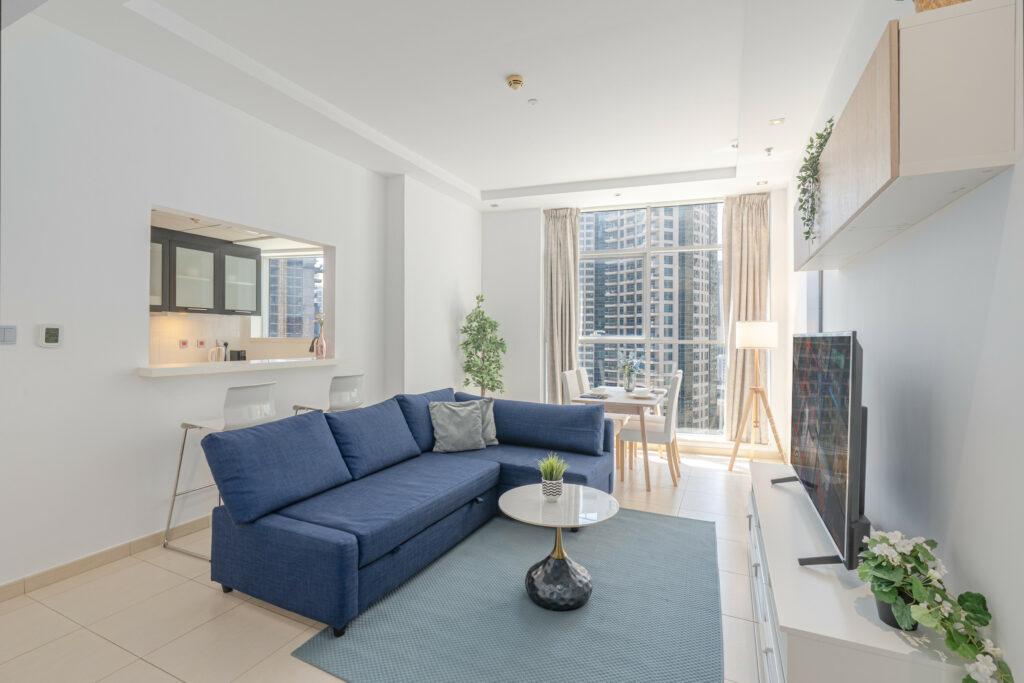 Marina View | Sleeps 4 | Close to Beach