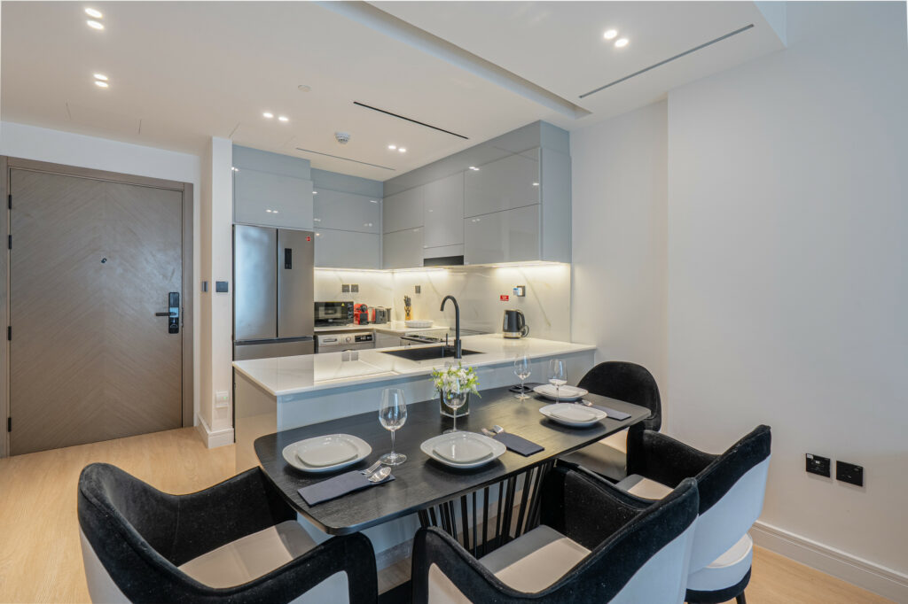 Canal and Burj Khalifa View | Sleeps 4 | Modern