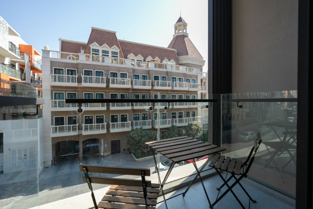 Contemporary Studio | Great Amenities | Cosy