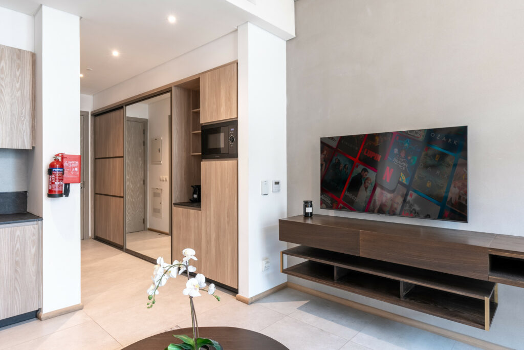 Contemporary Studio | Great Amenities | Cosy