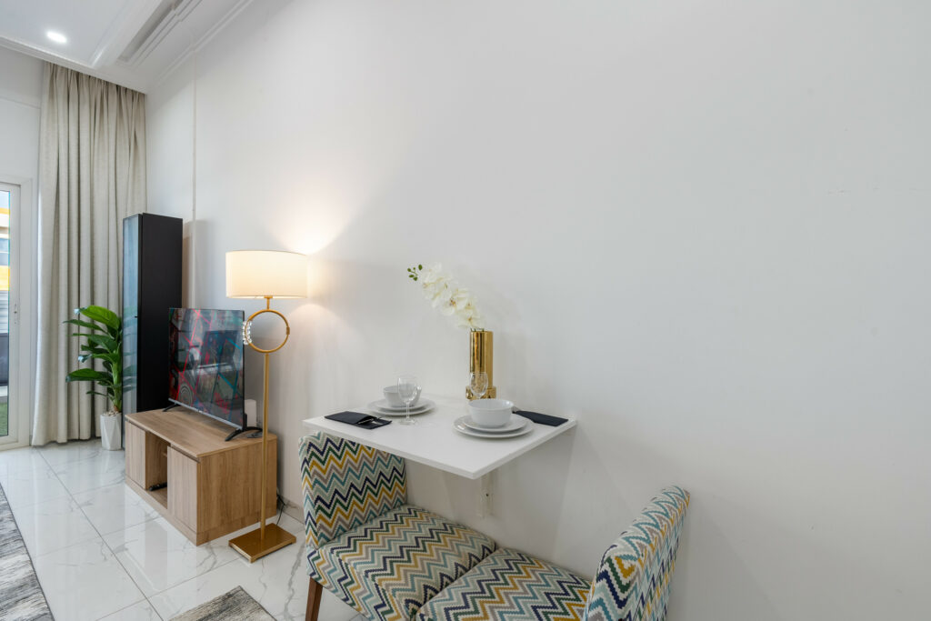 Next to Dubai Miracle Garden | Chic Studio