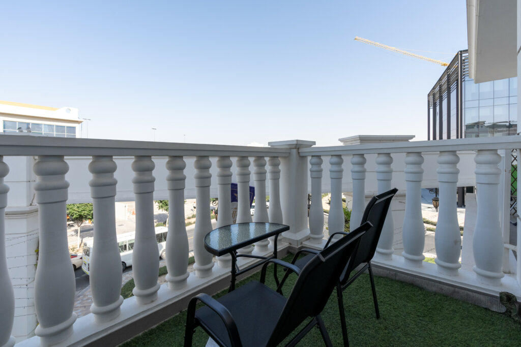 Next to Dubai Miracle Garden | Chic Studio