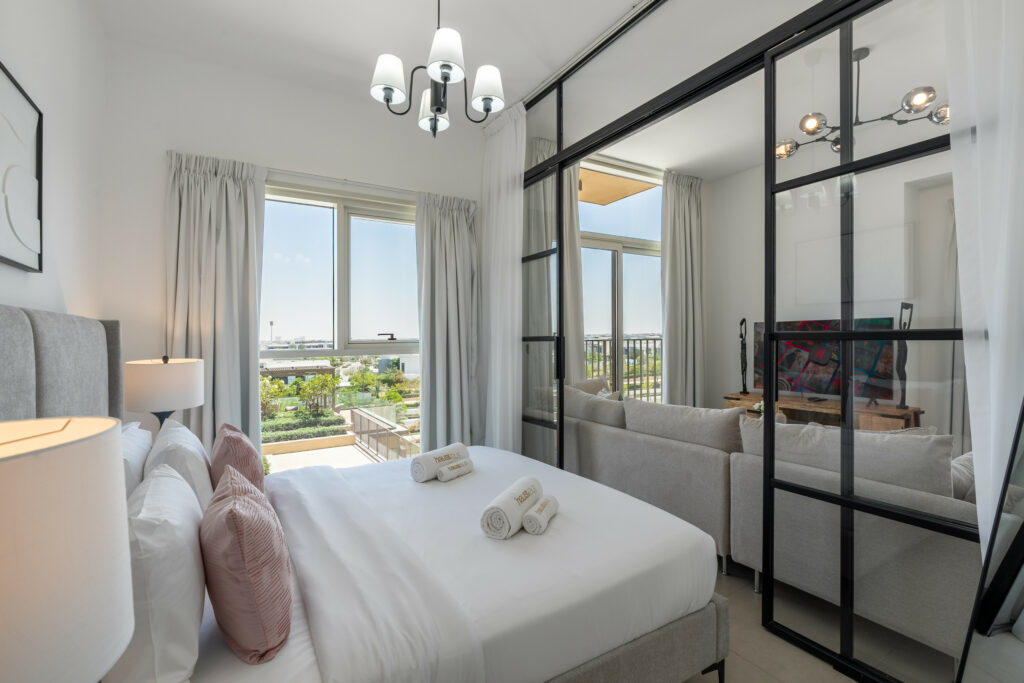 Contemporary 2BR | Charming Community View