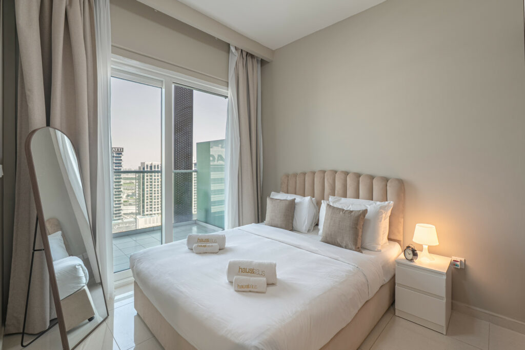 Picturesque Canal View | Cosy 1BR | Charming