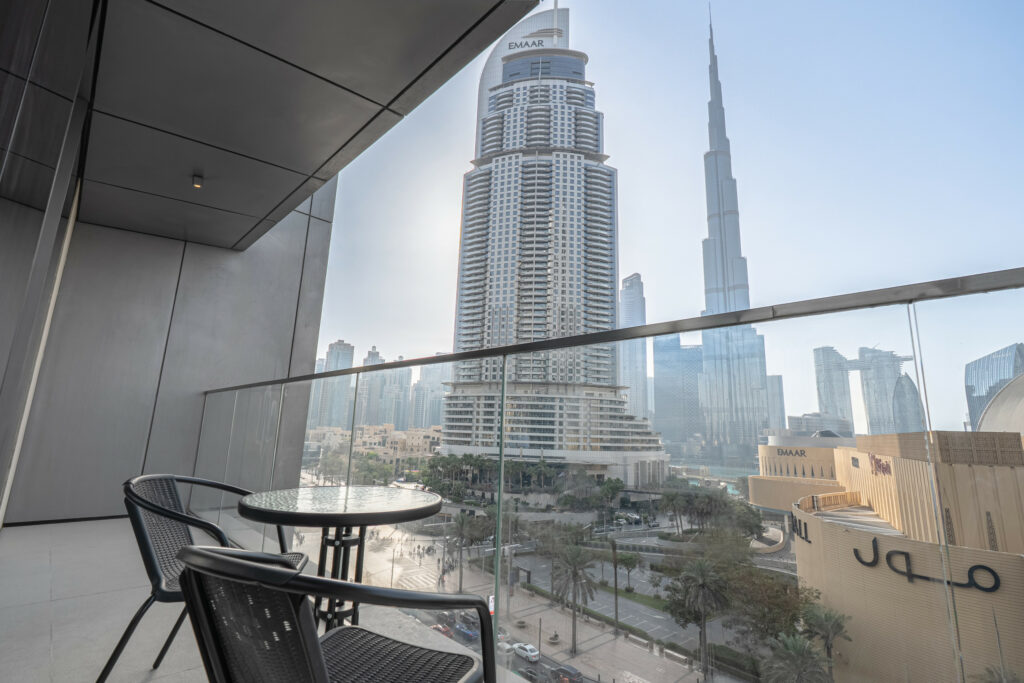 Stunning Burj Khalifa View | Next to Dubai Mall