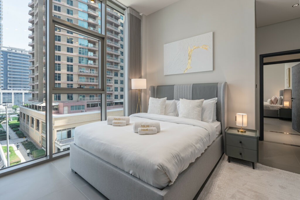 Luxurious | Premium Facilities | Lovely Lake View